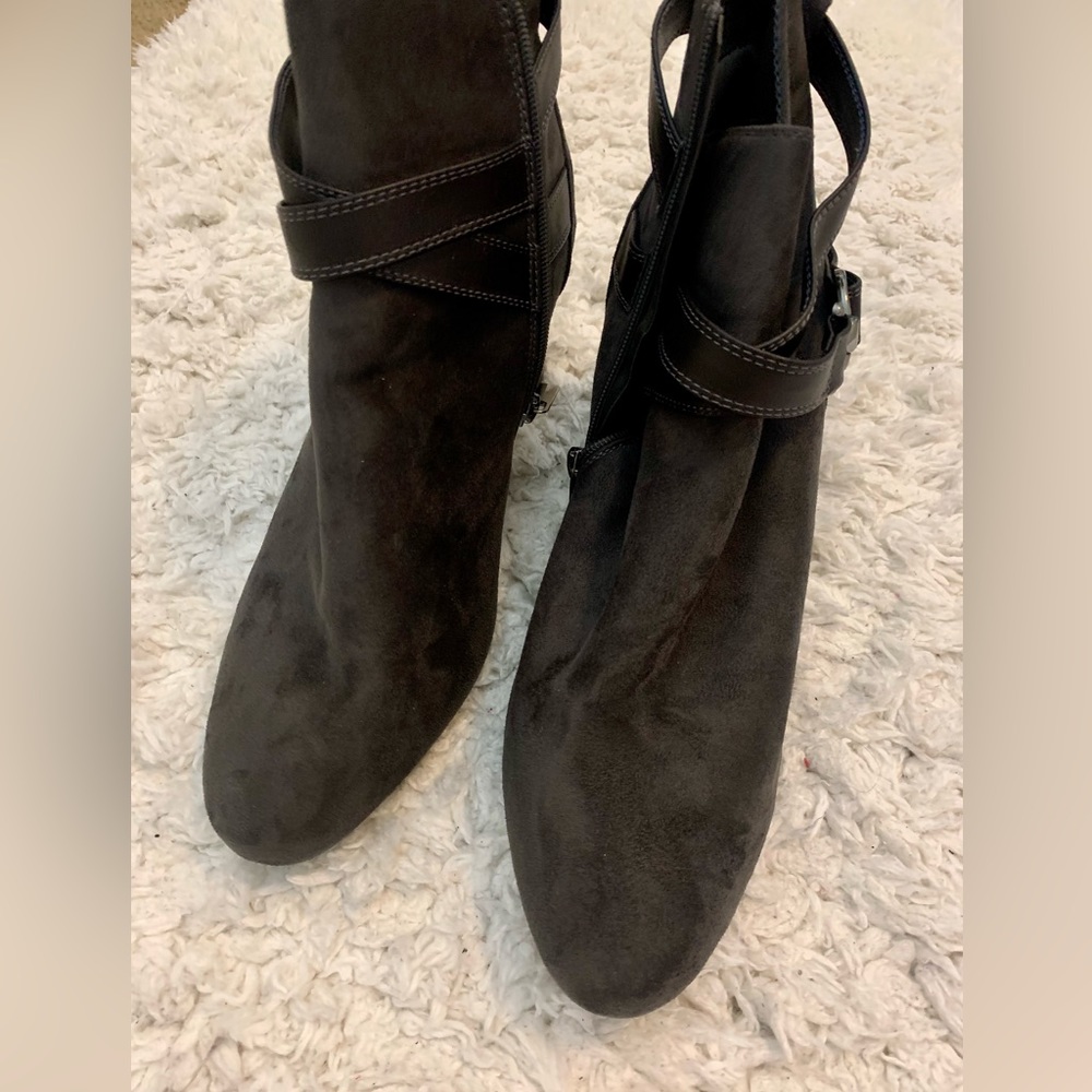 Brand new dark gray buckled boots